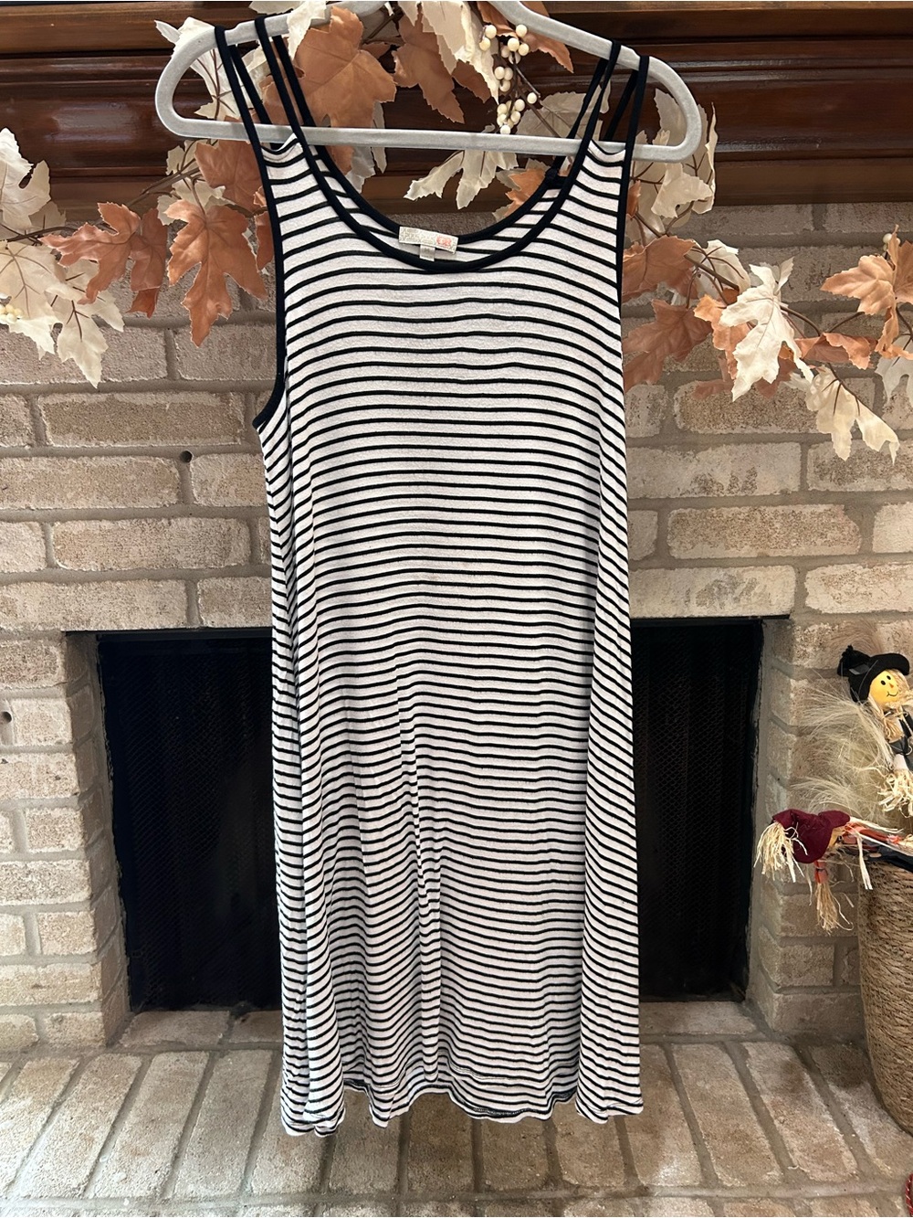 Striped Black & White Sleeveless Swing Dress EUC